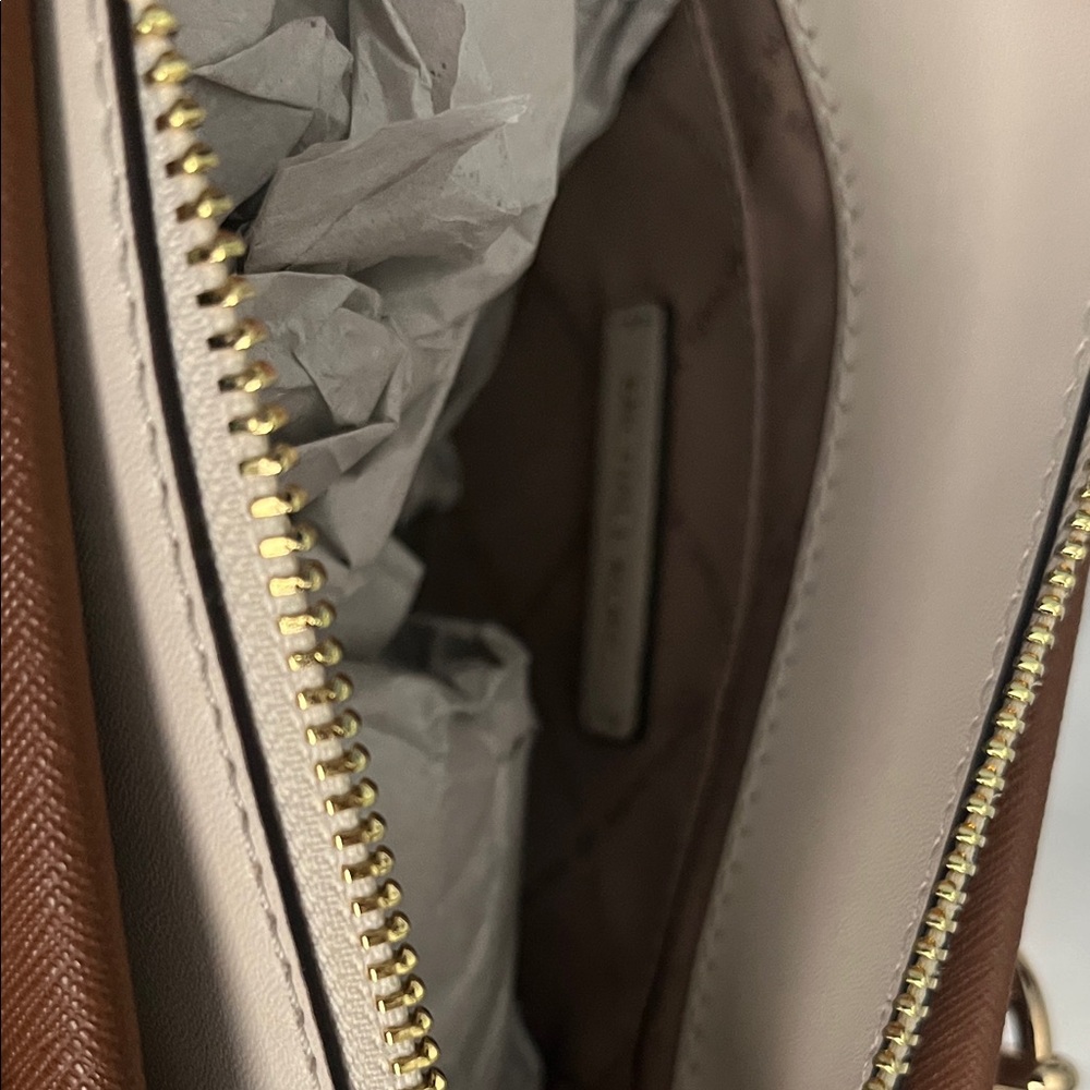 New Michael Kors Marilyn Small LuggageColor-Block Saffiano Leather Messenger Bag - Picture 7 of 7